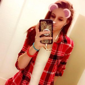 Meet your Posher, Makayla